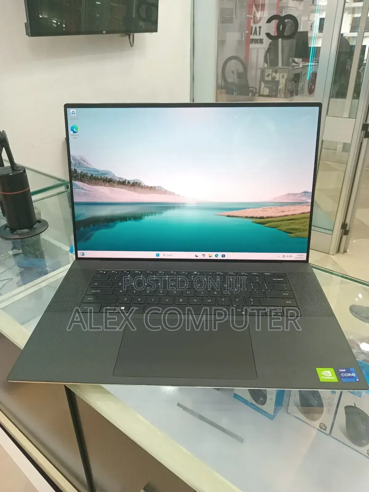 New Laptop Dell XPS 15 64GB Intel Core I9 SSD 4T