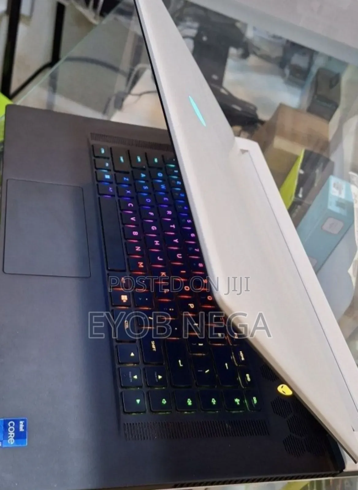 New Laptop Alienware M17x R2 32GB Intel Core I7 SSD 1T