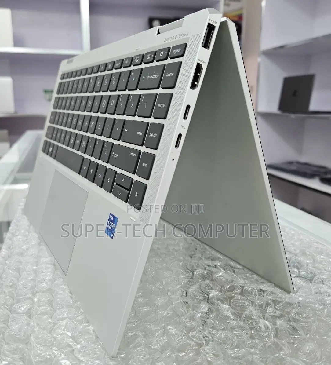 New Laptop HP EliteBook 1040 G8 16GB Intel Core I7 SSD 512GB