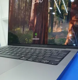 New Laptop Apple MacBook Pro 2021 M1 32GB Apple M1 Pro SSD 2T