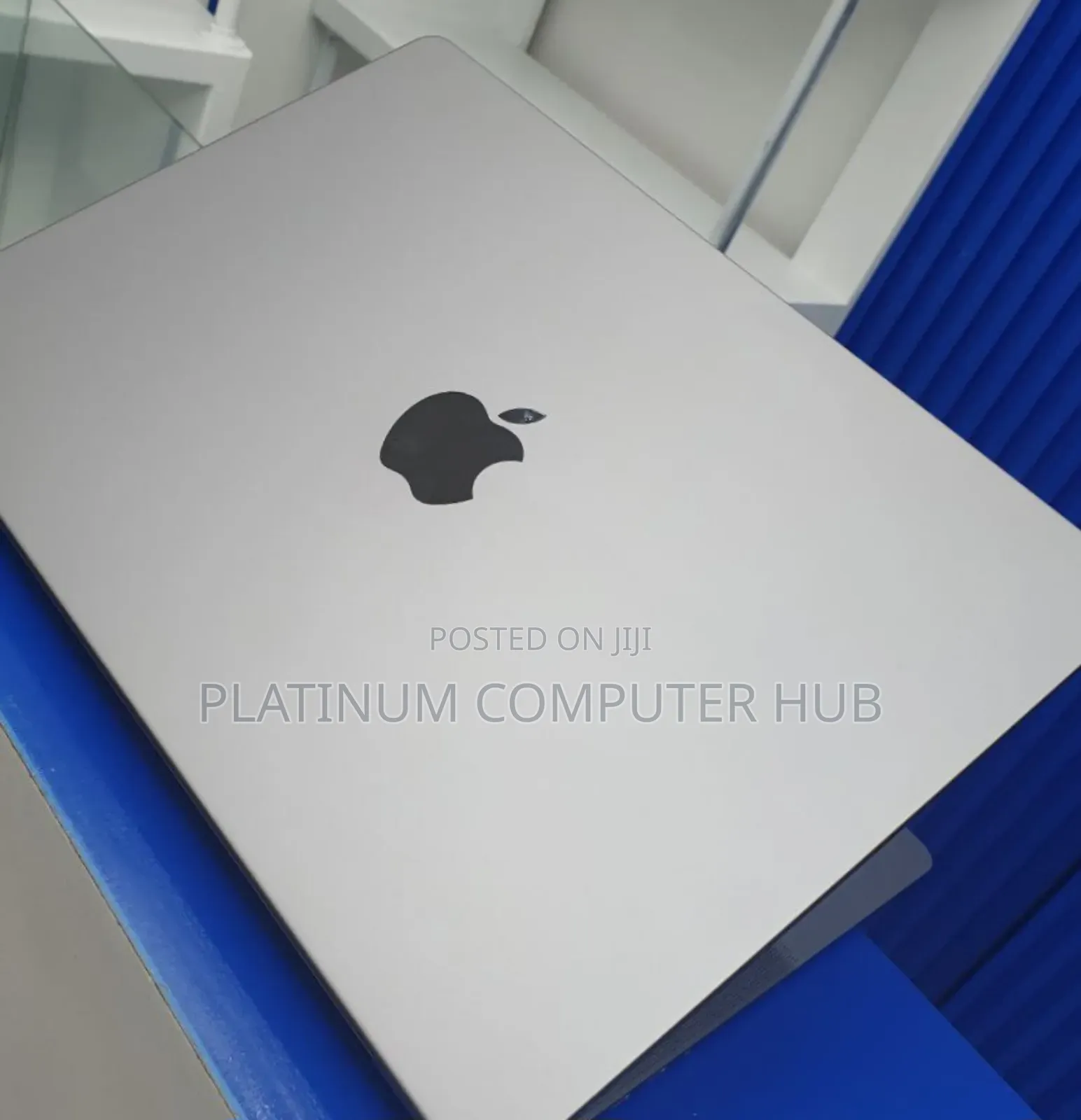 New Laptop Apple MacBook Pro 2021 M1 32GB Apple M1 Pro SSD 2T