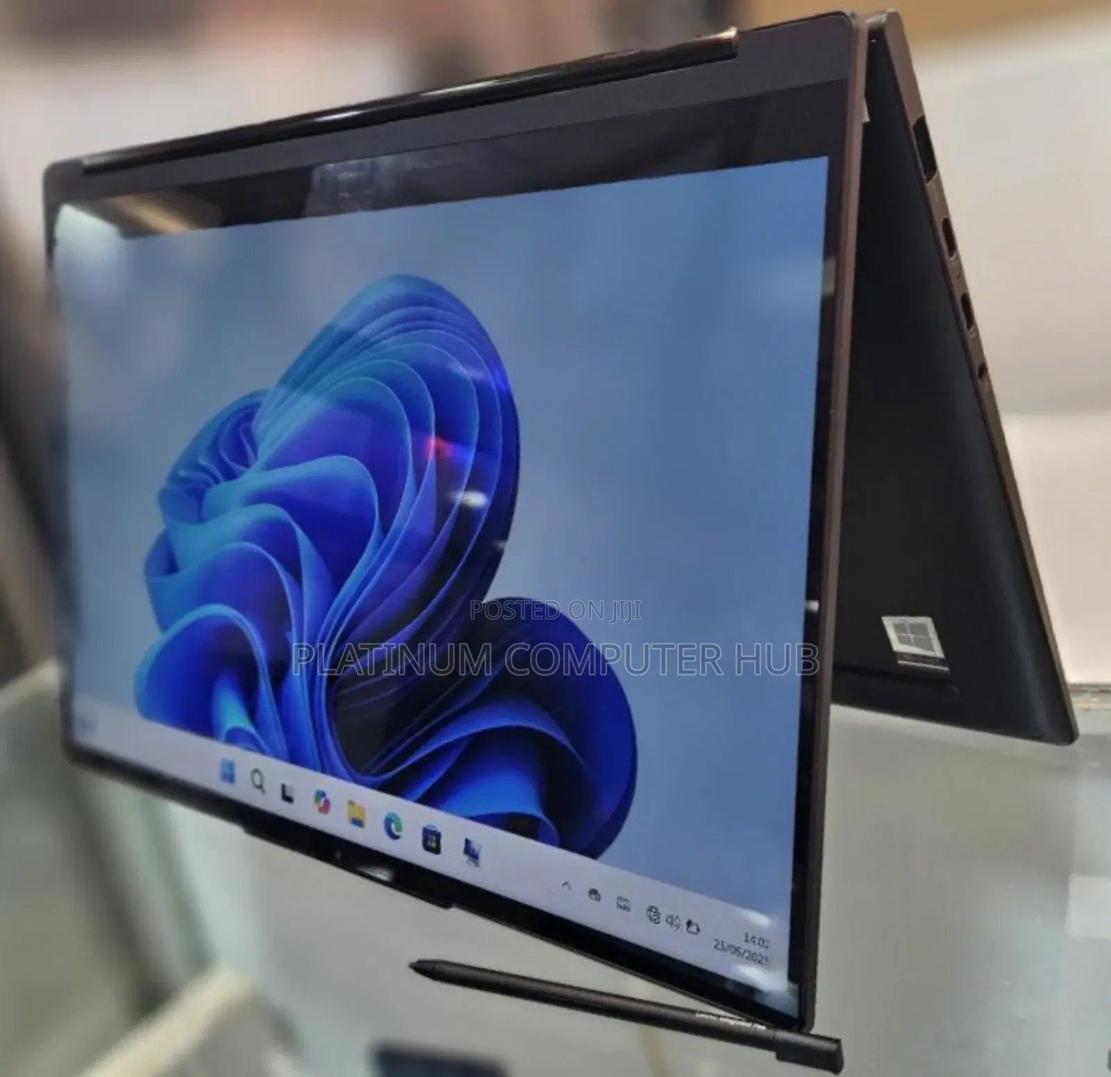 New Laptop Lenovo Yoga 9i 16GB Intel Core I7 SSD 512GB