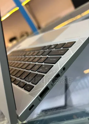 New Laptop HP EliteBook 840 G8 16GB Intel Core I7 SSD 512GB