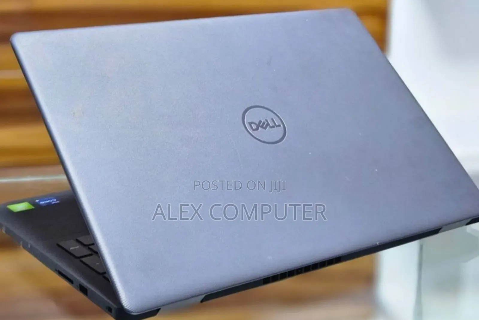 New Laptop Dell Vostro 15 3000 8GB Intel Core I5 SSD 512GB
