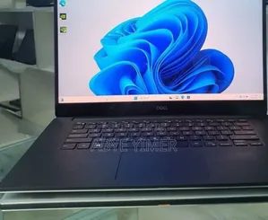 New Laptop Dell XPS 15 16GB Intel Core I7 SSD 512GB