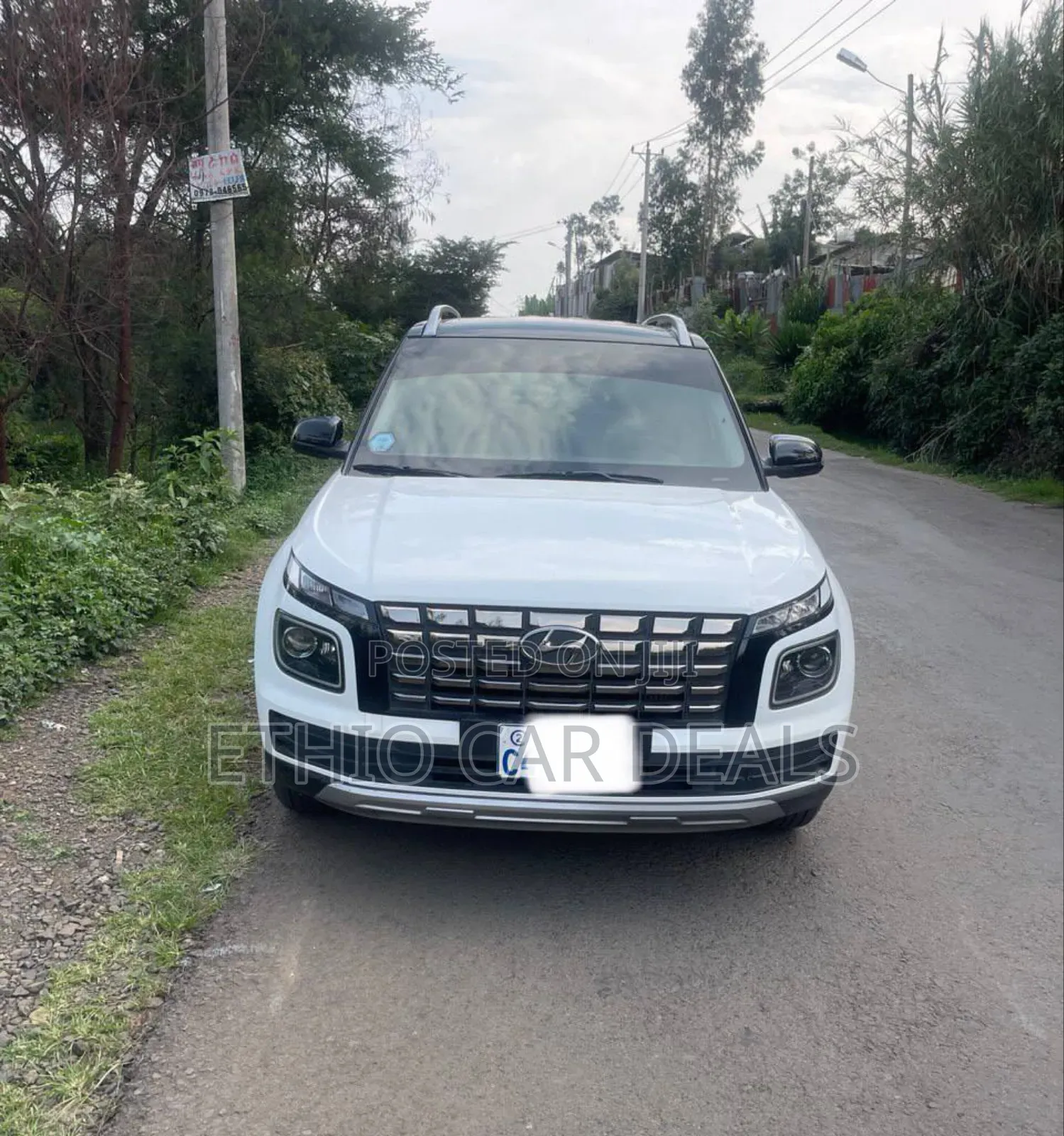 Hyundai Venue 2023 White