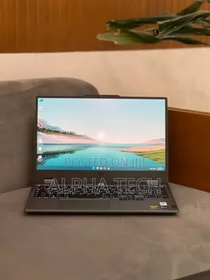 Photo - New Laptop Lenovo LOQ 15ARP9 16GB Intel Core I7 SSD 1T