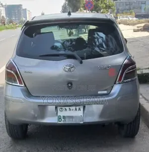 Toyota Yaris 2009 Silver