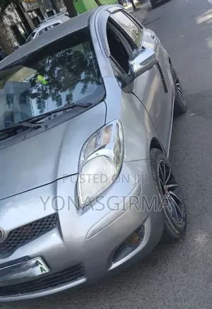 Toyota Yaris 2009 Silver