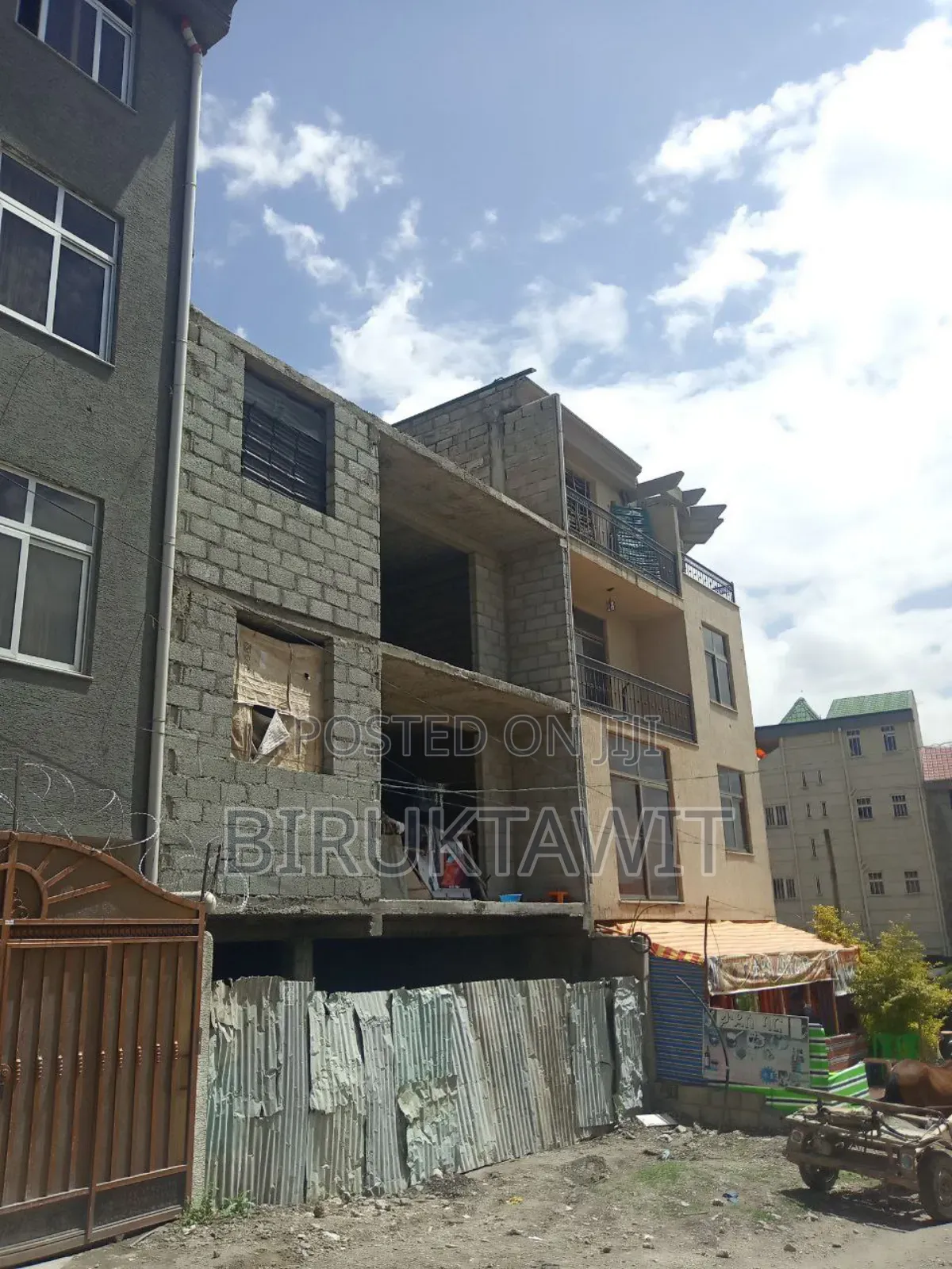 Unfinished 6 Bedroom, G+3 BLDG in Kality, Alembank for Sale