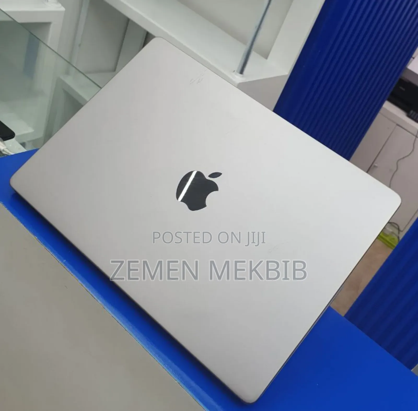 New Laptop Apple MacBook Pro 2021 M1 32GB Intel Core I7 SSD 512GB