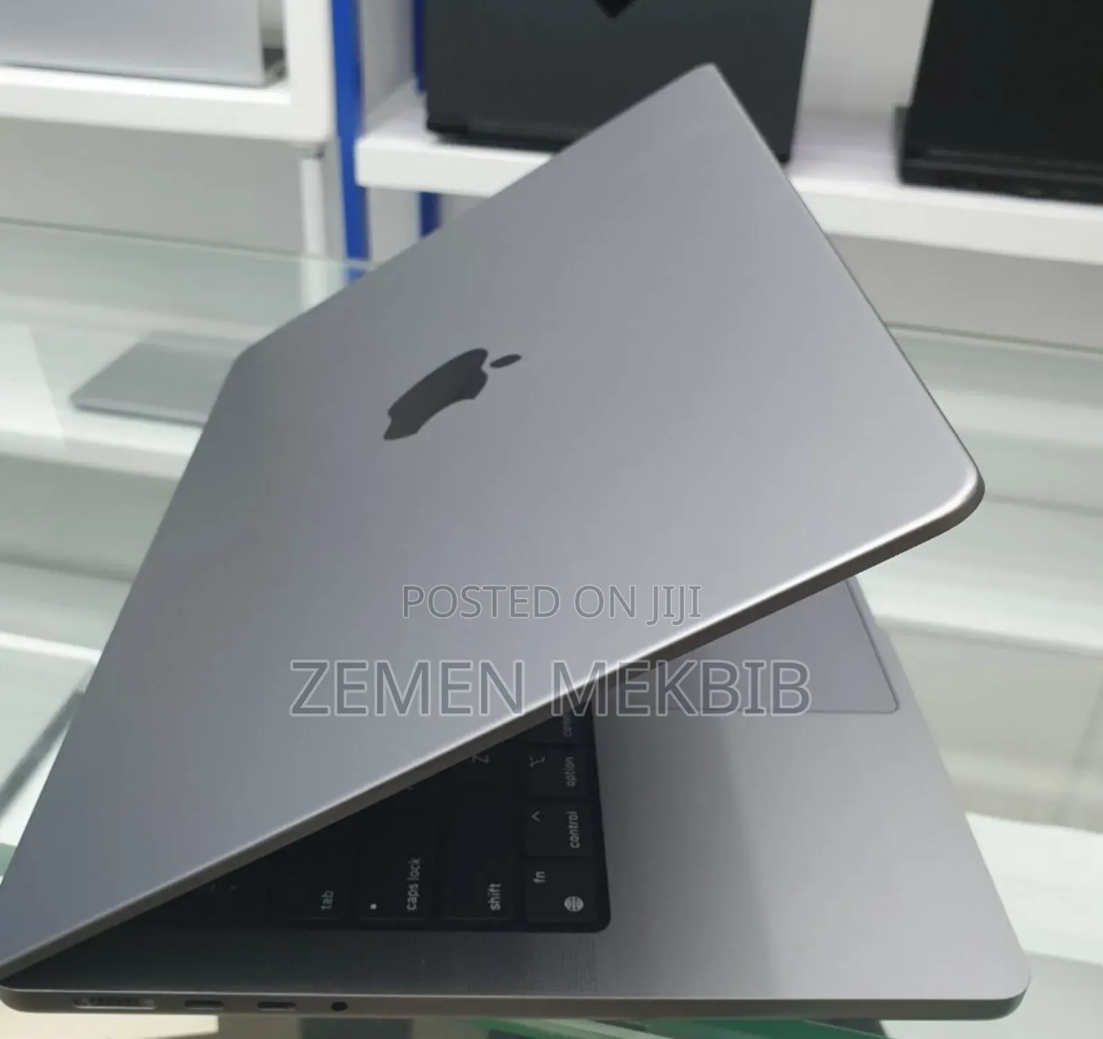 New Laptop Apple MacBook Pro 2021 M1 32GB Intel Core I7 SSD 512GB