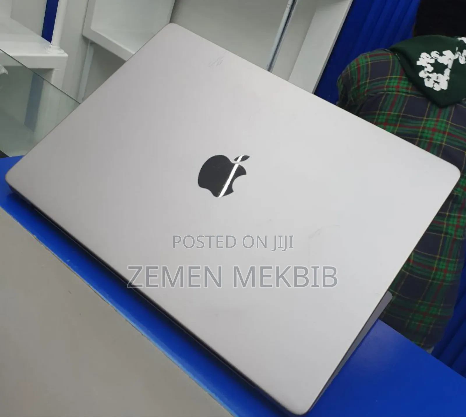 New Laptop Apple MacBook Pro 2021 M1 32GB Intel Core I7 SSD 512GB