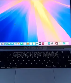 Photo - New Laptop Apple MacBook Pro M1 16GB Apple M1 Pro SSD 1T