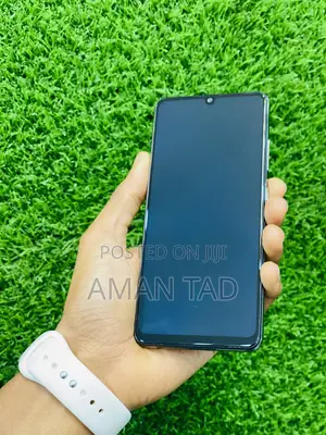 Photo - New Samsung Galaxy A32 128 GB Black