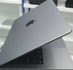 New Laptop Apple MacBook Pro 2021 M1 32GB Apple M1 SSD 512GB