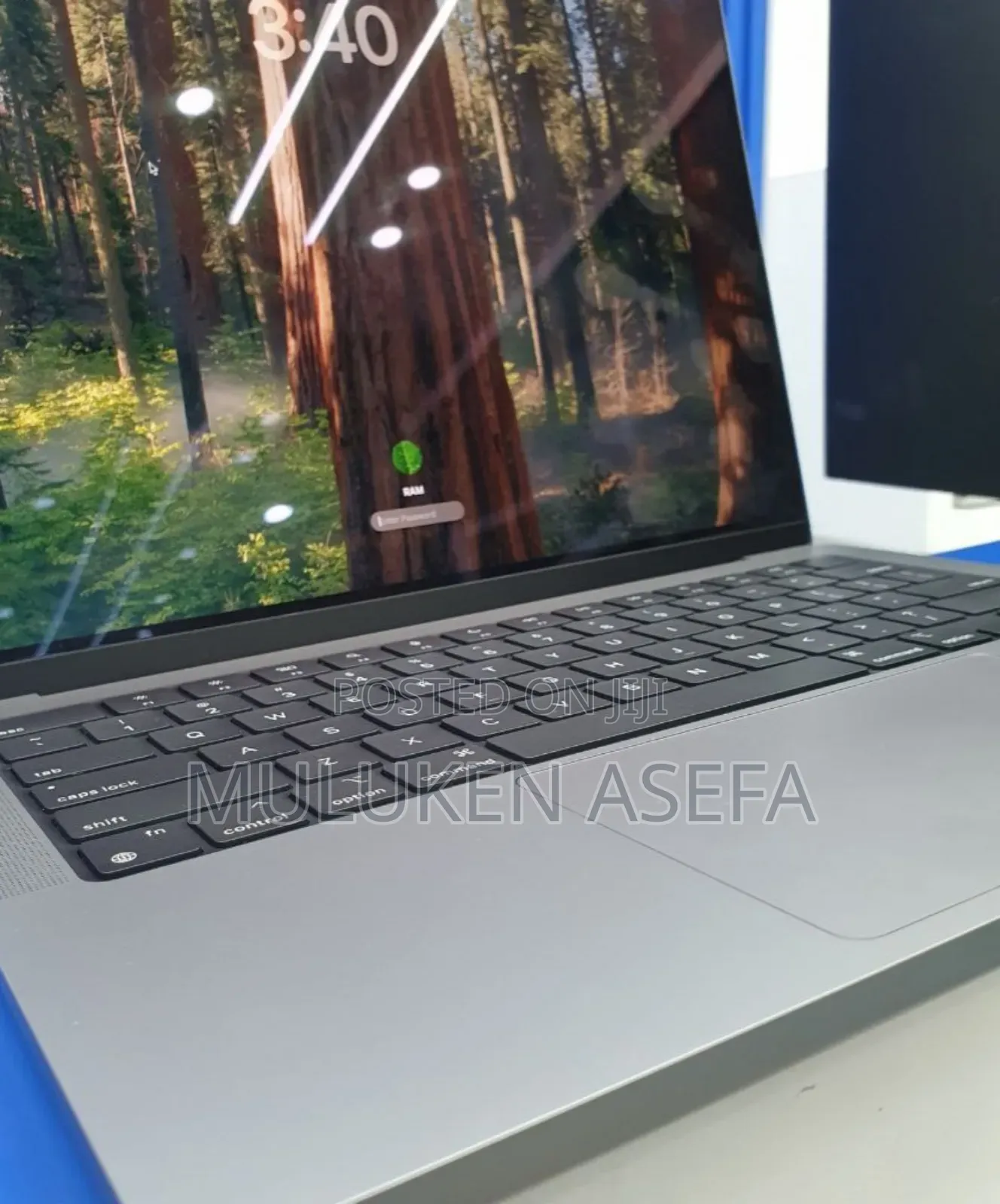 New Laptop Apple MacBook Pro M1 32GB Apple M1 Pro SSD 1T