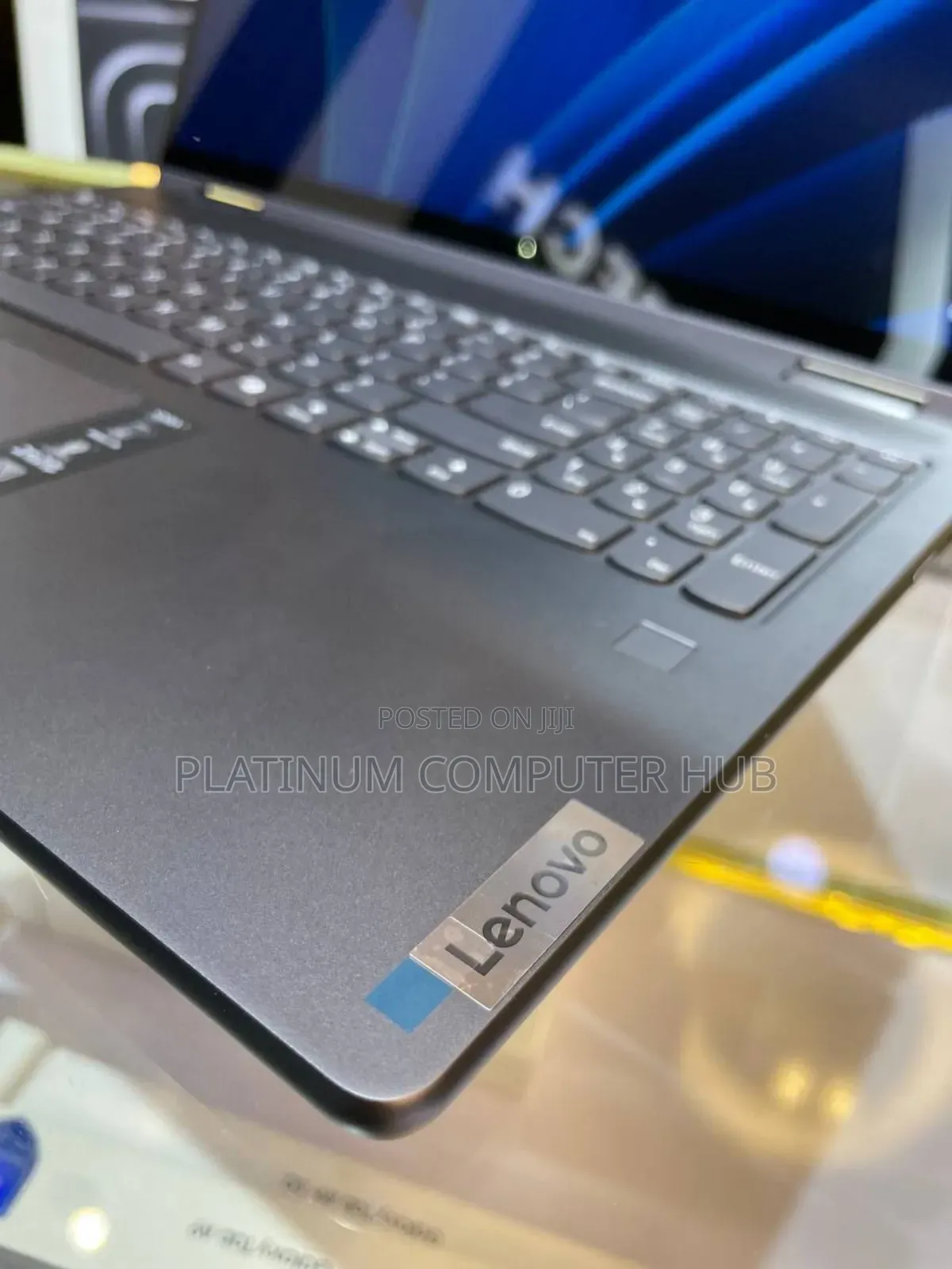 New Laptop Lenovo Yoga 7i 16GB Intel Core Ultra 7 SSD 1T