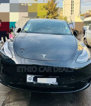 Photo - Tesla Model Y 75D kWh Long Range AWD 2022 Black