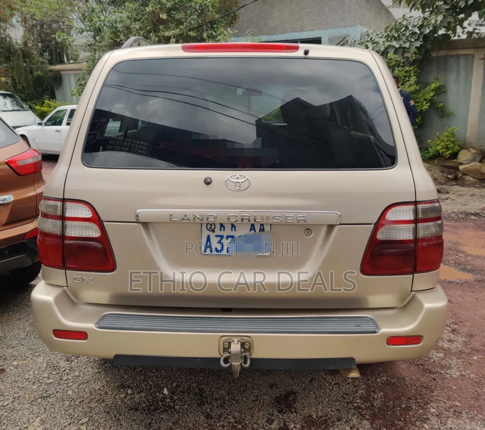 Toyota Land Cruiser 2005 Gold