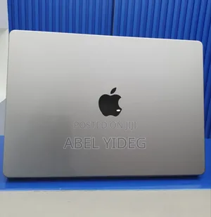 Photo - New Laptop Apple MacBook Pro 32GB Apple M1 Pro SSD 2T