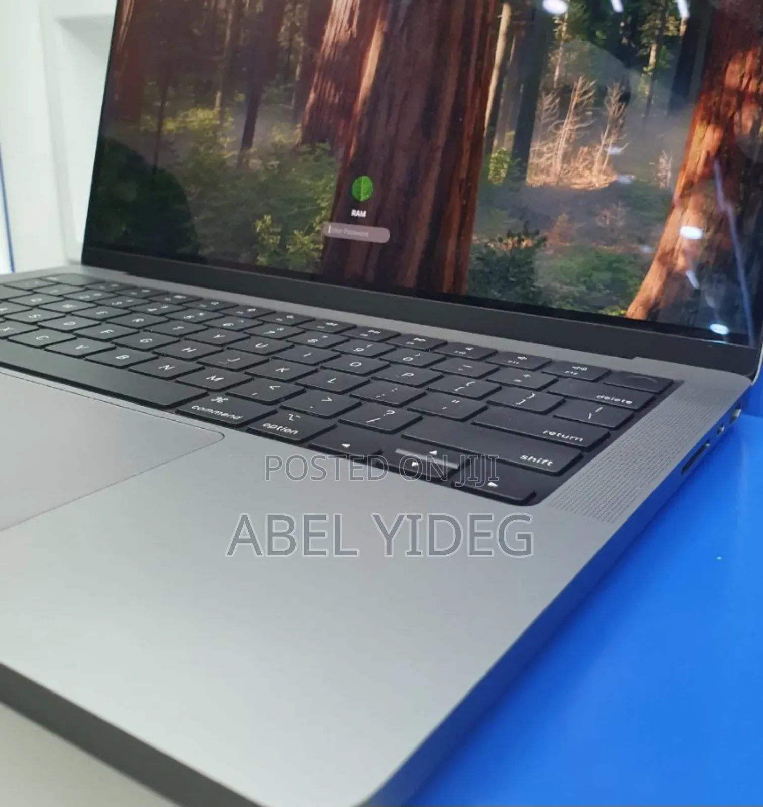 New Laptop Apple MacBook Pro 32GB Apple M1 Pro SSD 2T