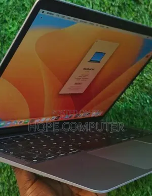 New Laptop Apple MacBook Air 2020 M1 8GB Apple M1 SSD 256GB