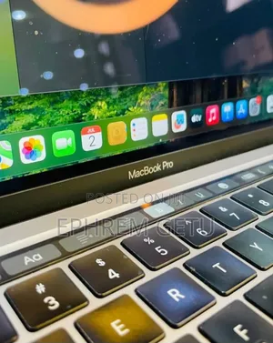 New Laptop Apple MacBook Pro M1 8GB Apple M1 Pro SSD 256GB