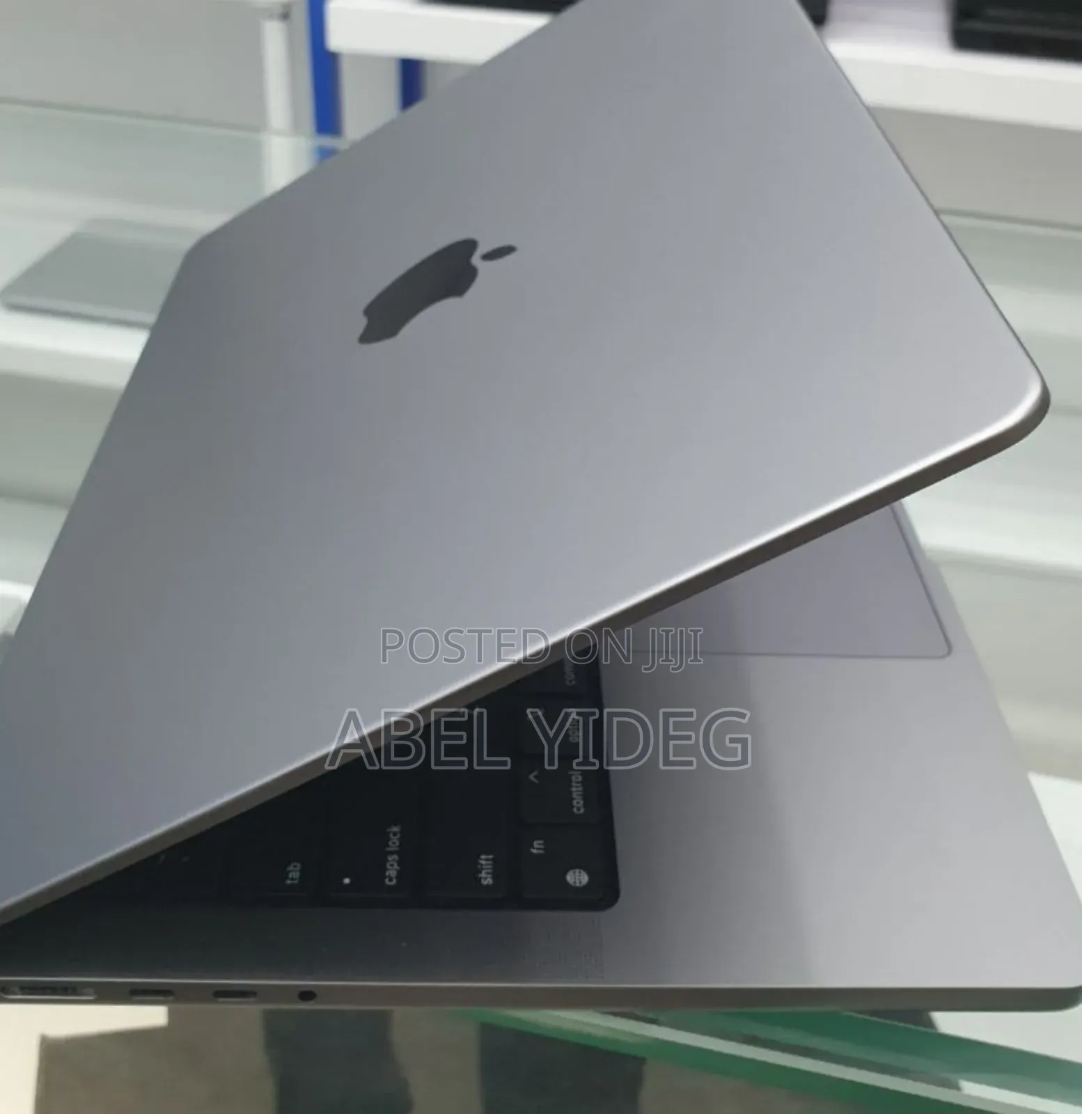 New Laptop Apple MacBook Pro 32GB Apple M1 SSD 512GB