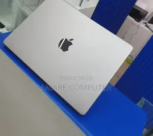 Photo - New Laptop Apple MacBook Pro 2021 M1 32GB Apple M1 SSD 512GB