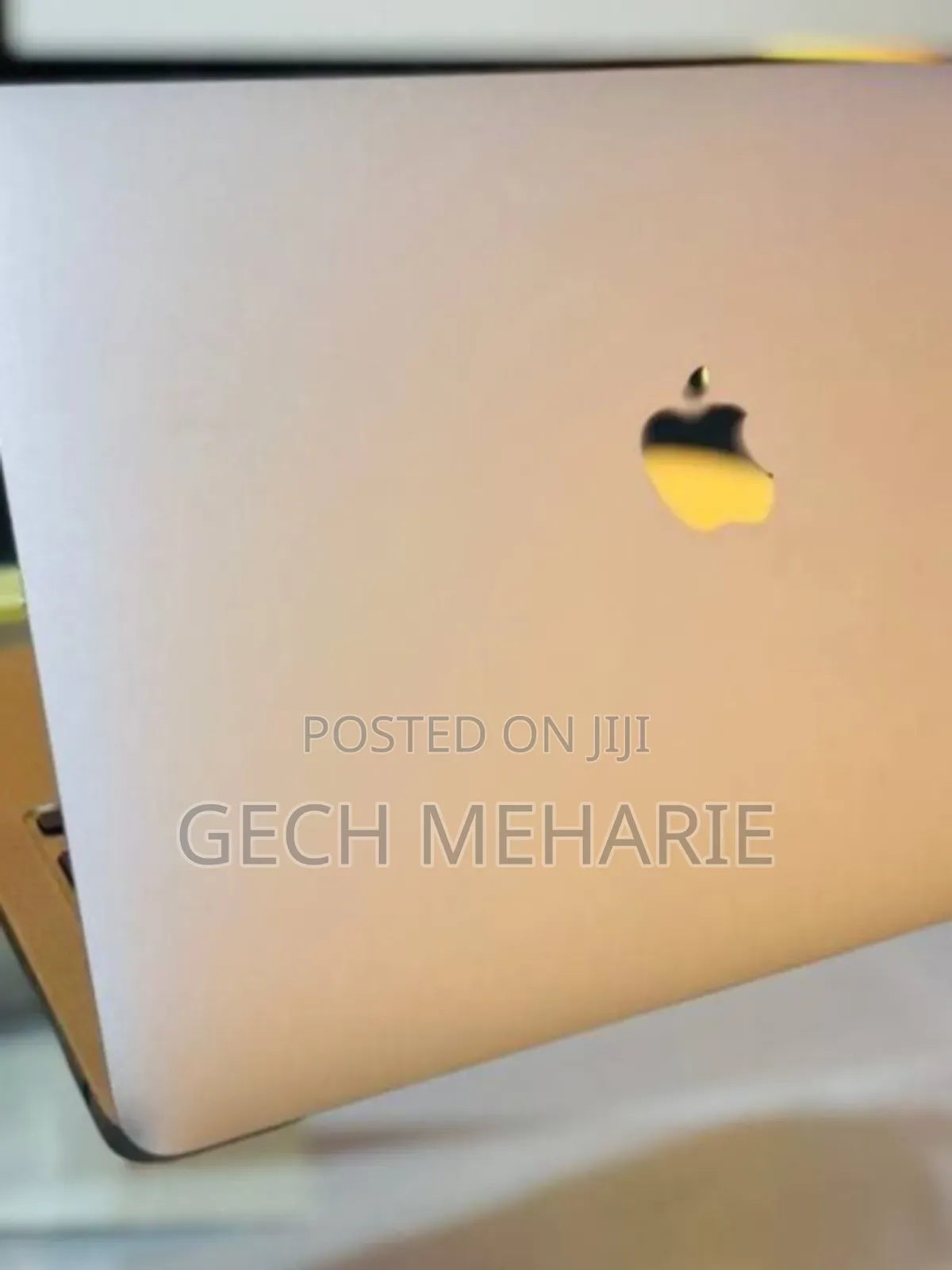 New Laptop Apple MacBook Pro M1 8GB Apple M1 Pro SSD 256GB