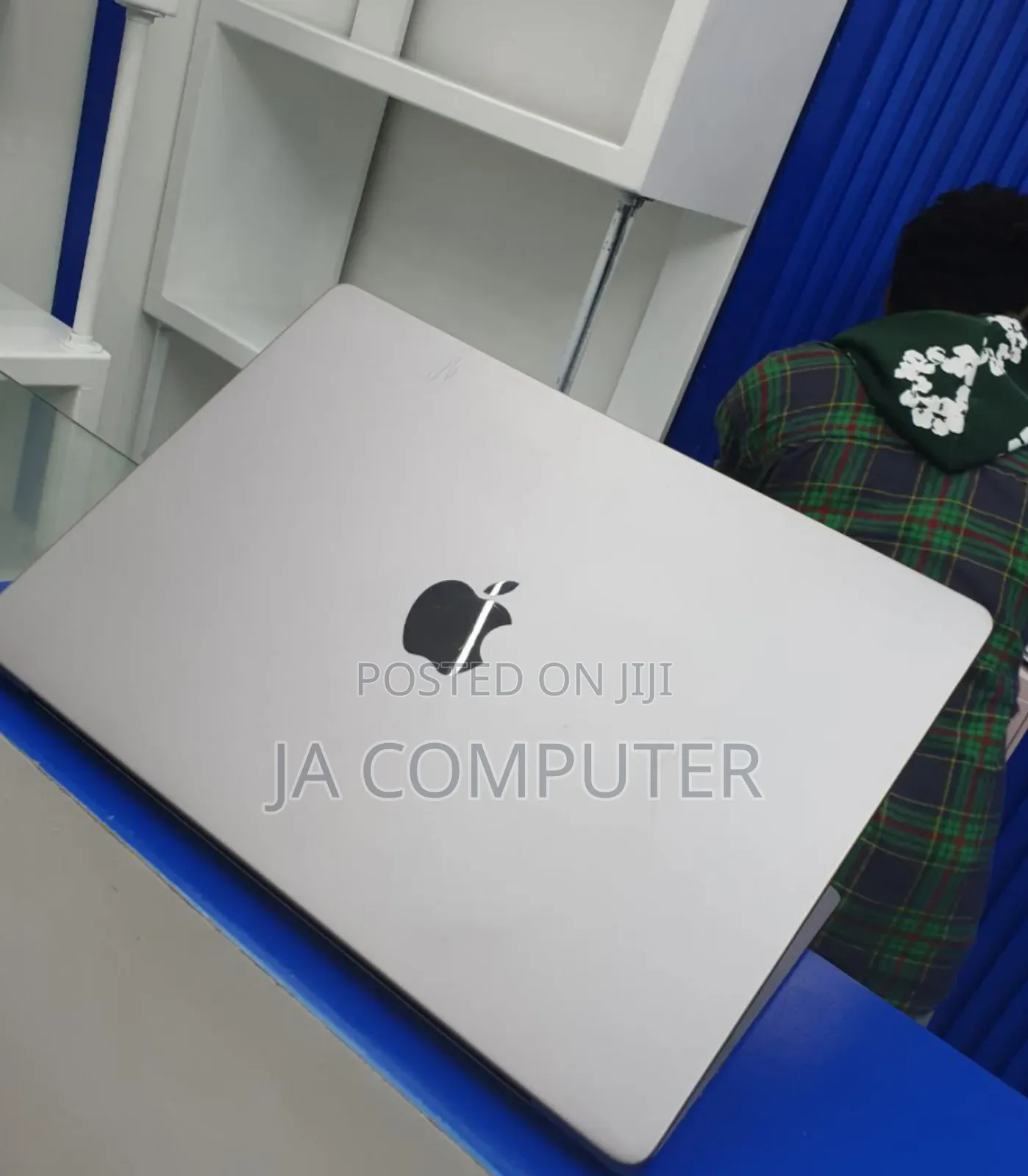 New Laptop Apple MacBook Pro M1 32GB Apple M1 SSD 512GB