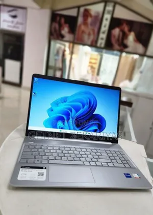 New Laptop HP Stream Notebook 16GB Intel Core I7 SSD 512GB