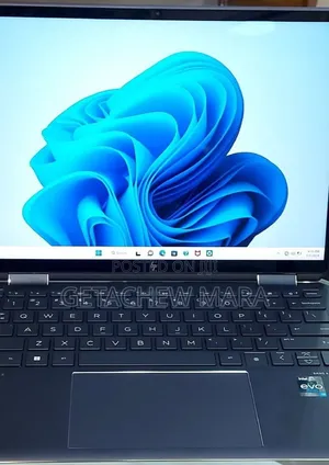 Photo - New Laptop HP Spectre 16GB Intel Core I7 SSD 1T