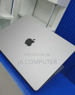 New Laptop Apple MacBook Pro M1 32GB Apple M1 Pro SSD 2T