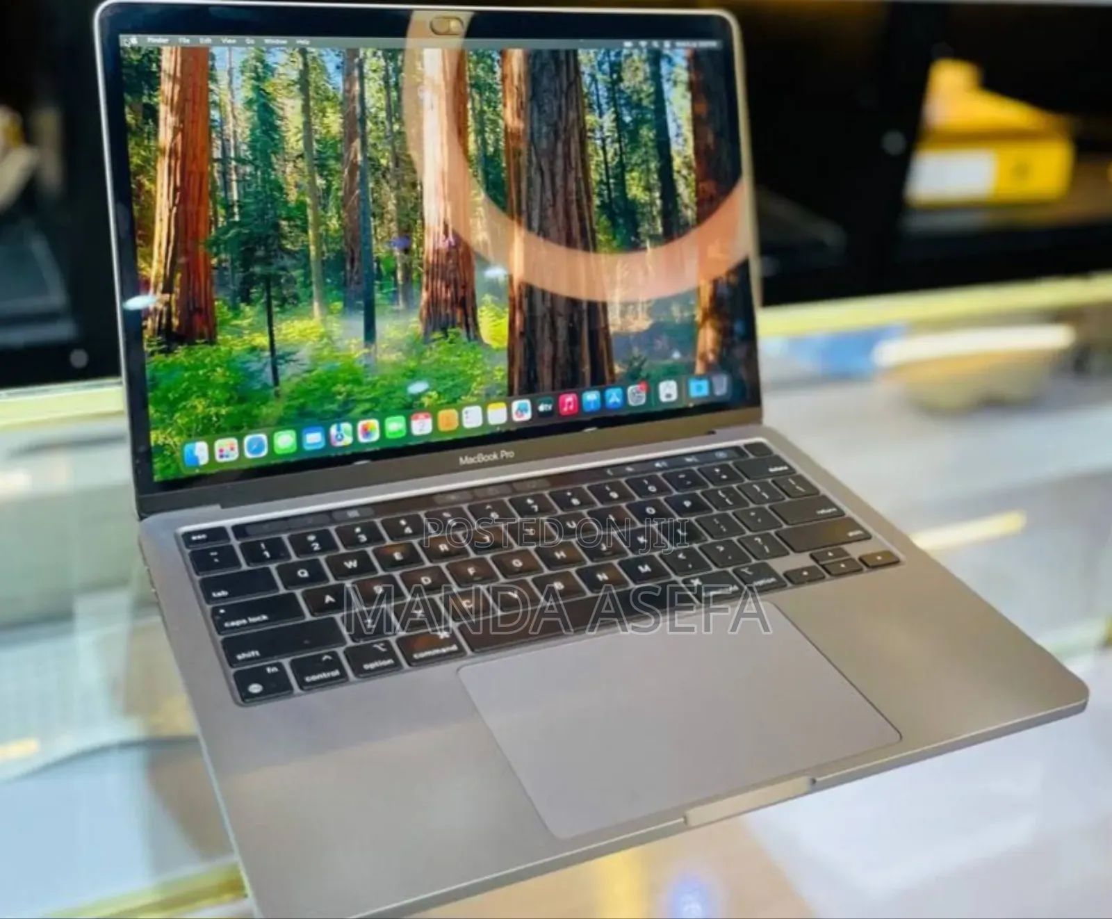 New Laptop Apple MacBook Pro M1 8GB Apple M1 SSD 256GB