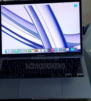 New Laptop Apple MacBook Pro 2022 M2 8GB Apple M2 SSD 256GB