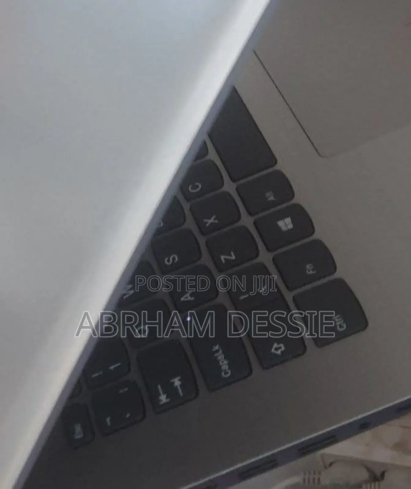 New Laptop Lenovo 4GB Intel Core I5 SSD 1T