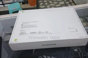 New Laptop Apple MacBook Air 2022 M2 16GB Intel Core I9 SSD 512GB