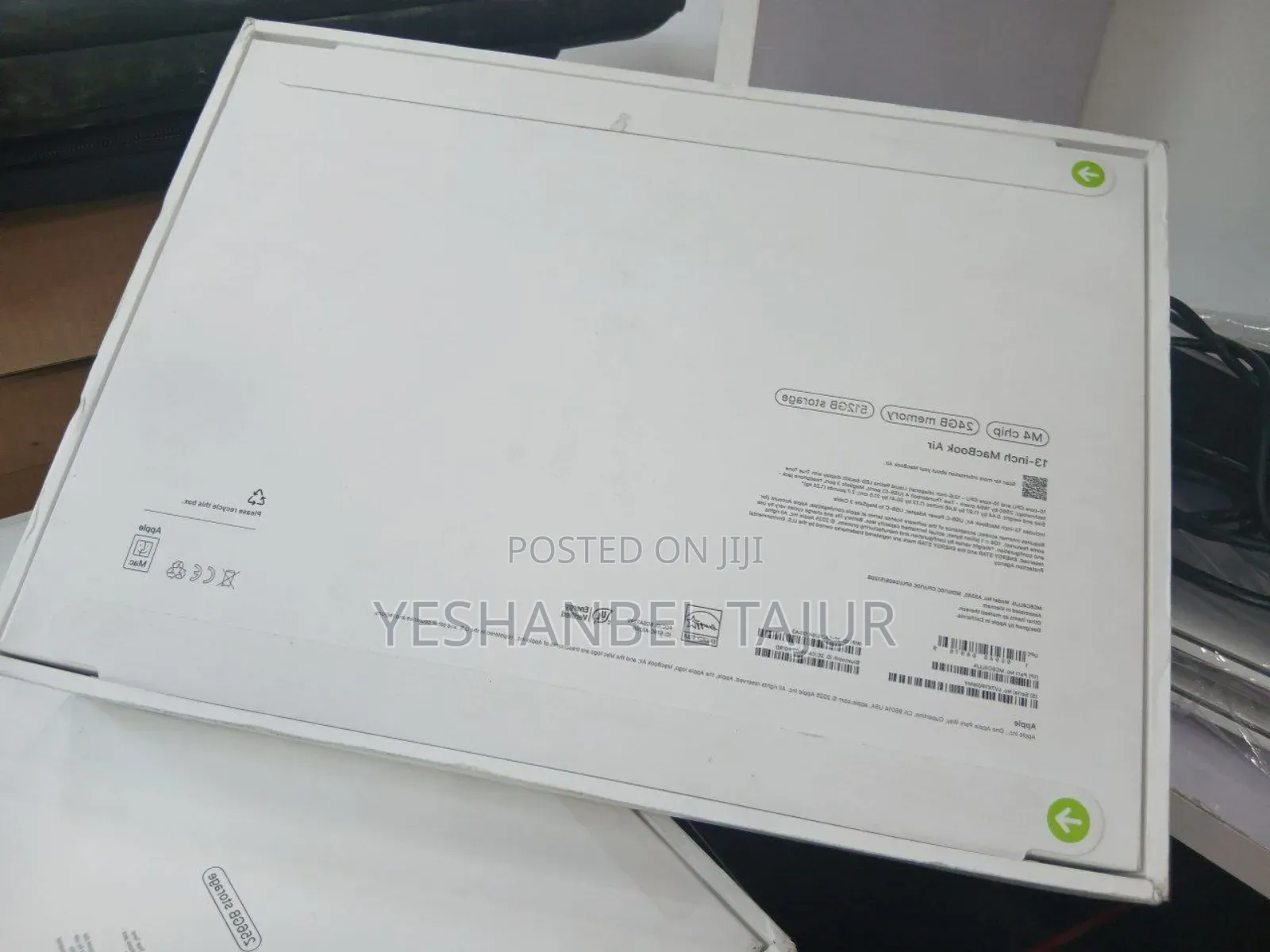 New Laptop Apple MacBook Air 2022 M2 16GB Intel Core I9 SSD 512GB