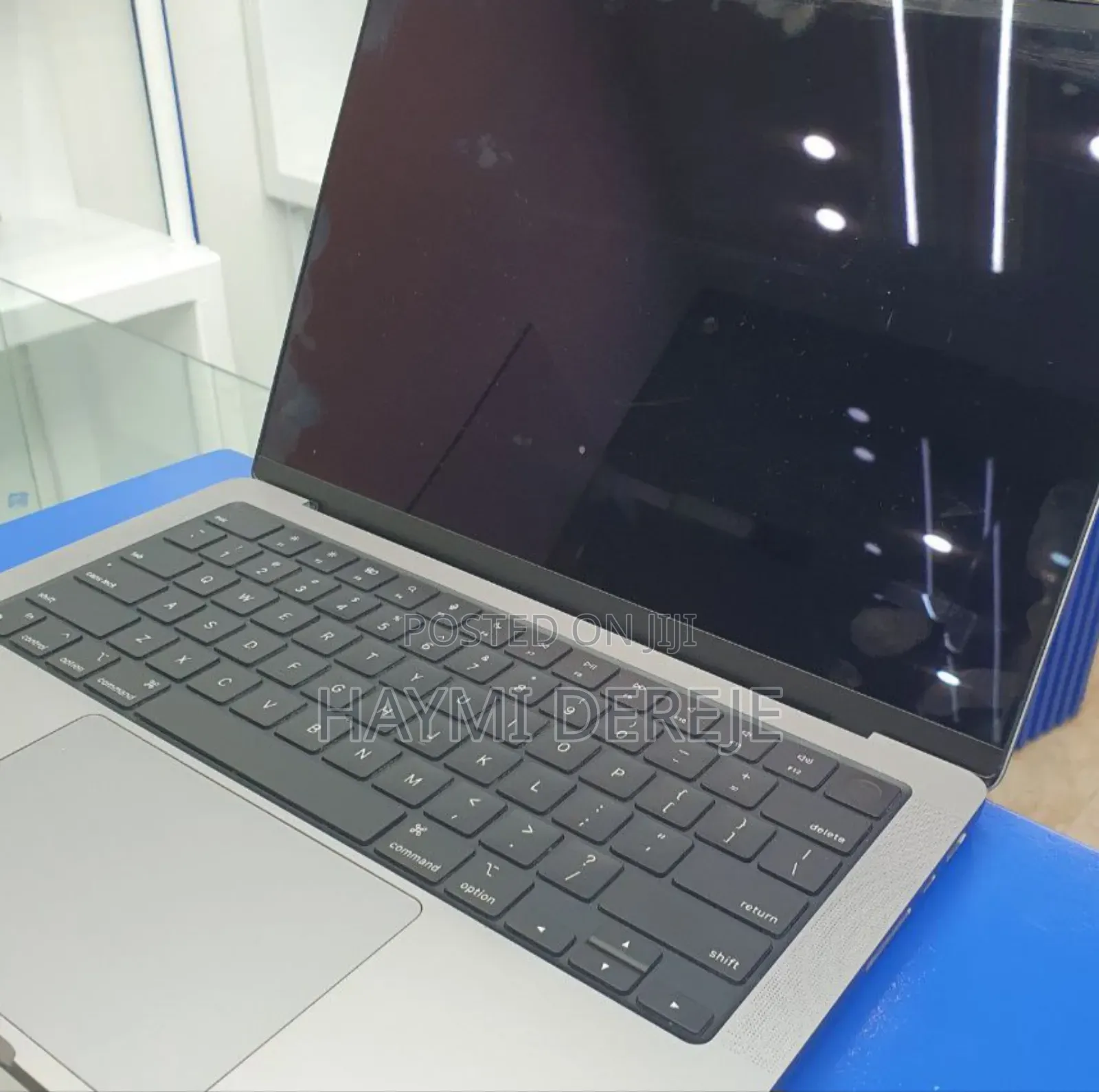 New Laptop Apple MacBook Pro 2019 32GB Intel Core I7 SSD 512GB