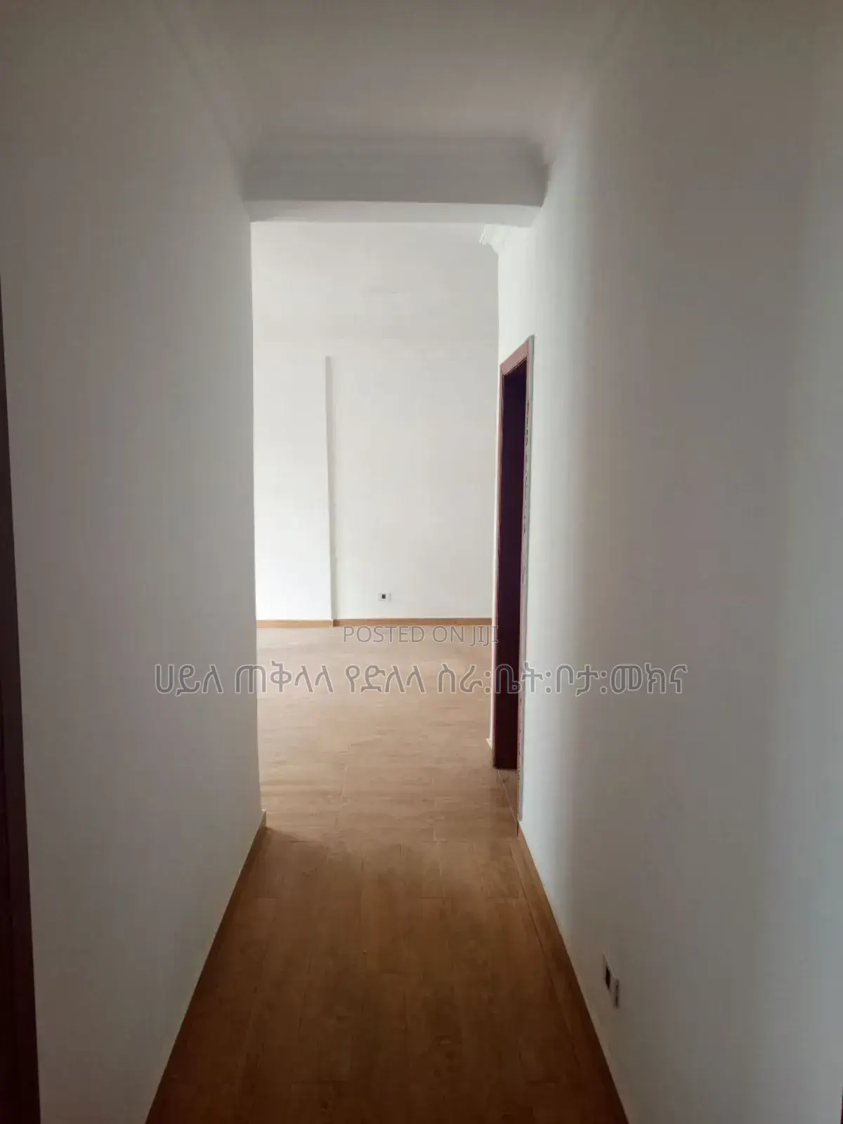 Furnished 3bdrm Apartment in Nohi Real State, Yeka for sale