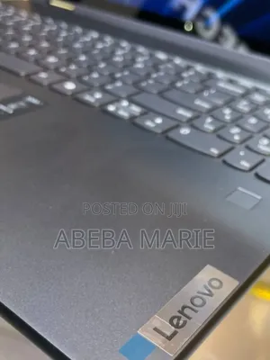 New Laptop Lenovo Yoga 7i 16GB Intel Core Ultra 7 SSD 1T