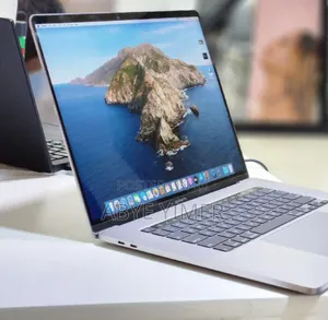 New Laptop Apple MacBook Pro 2019 32GB Intel Core I9 SSD 1T