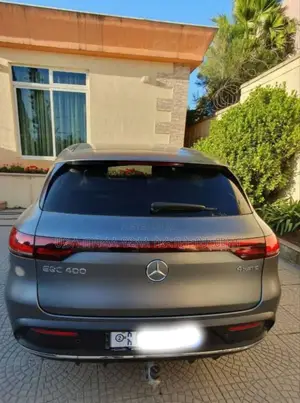 Mercedes-Benz EQC EQC400 4MATIC 2023 Beige