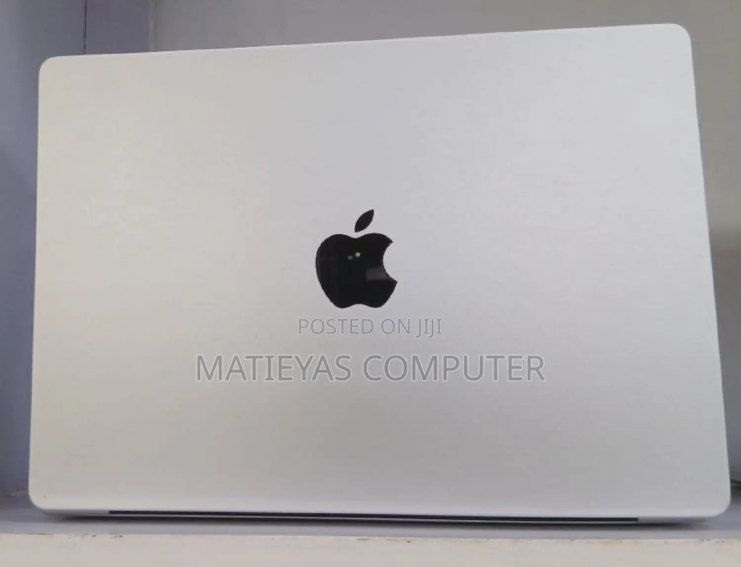New Laptop Apple MacBook Pro M1 32GB Apple M1 SSD 2T