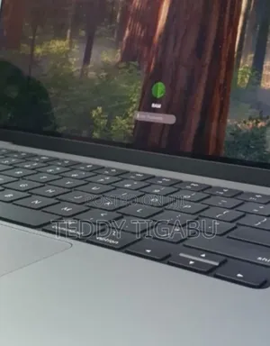 New Laptop Apple MacBook Pro 32GB Apple M1 SSD 2T