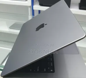 New Laptop Apple MacBook Pro M1 32GB Apple M1 Pro SSD 512GB