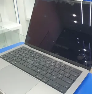 New Laptop Apple MacBook Pro M1 32GB Apple M1 Pro SSD 512GB