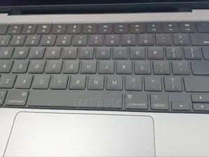 New Laptop Apple MacBook Pro M1 32GB Apple M1 Max SSD 2T